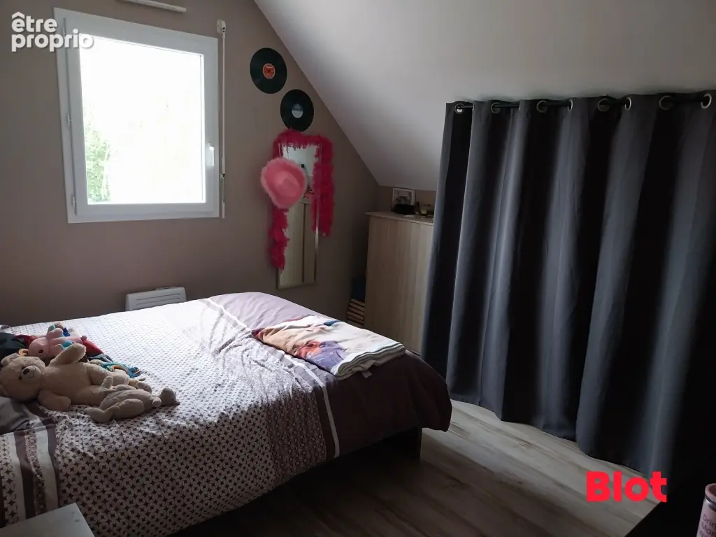 Maison 137 m² à Saint-Etienne-En-Cogles  - photo 5