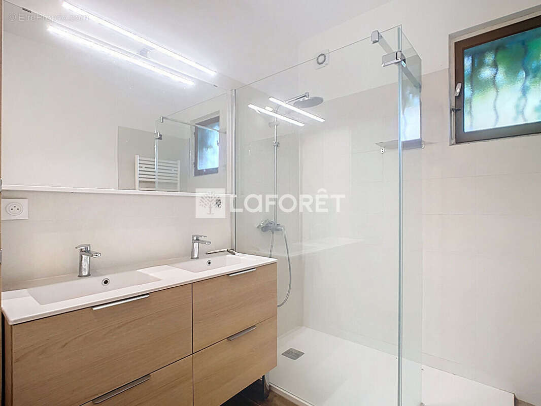 Maison à SAINT-DIDIER-SUR-CHALARONNE