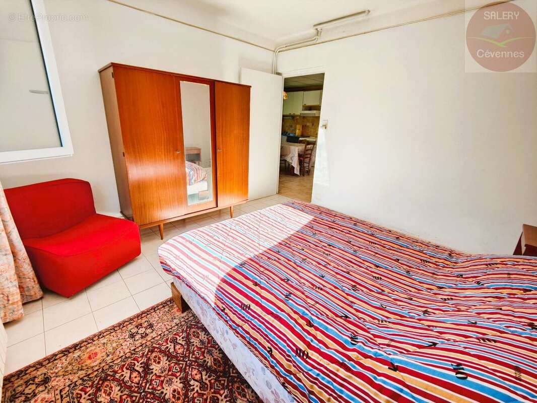 Maison à LA SALLE-PRUNET