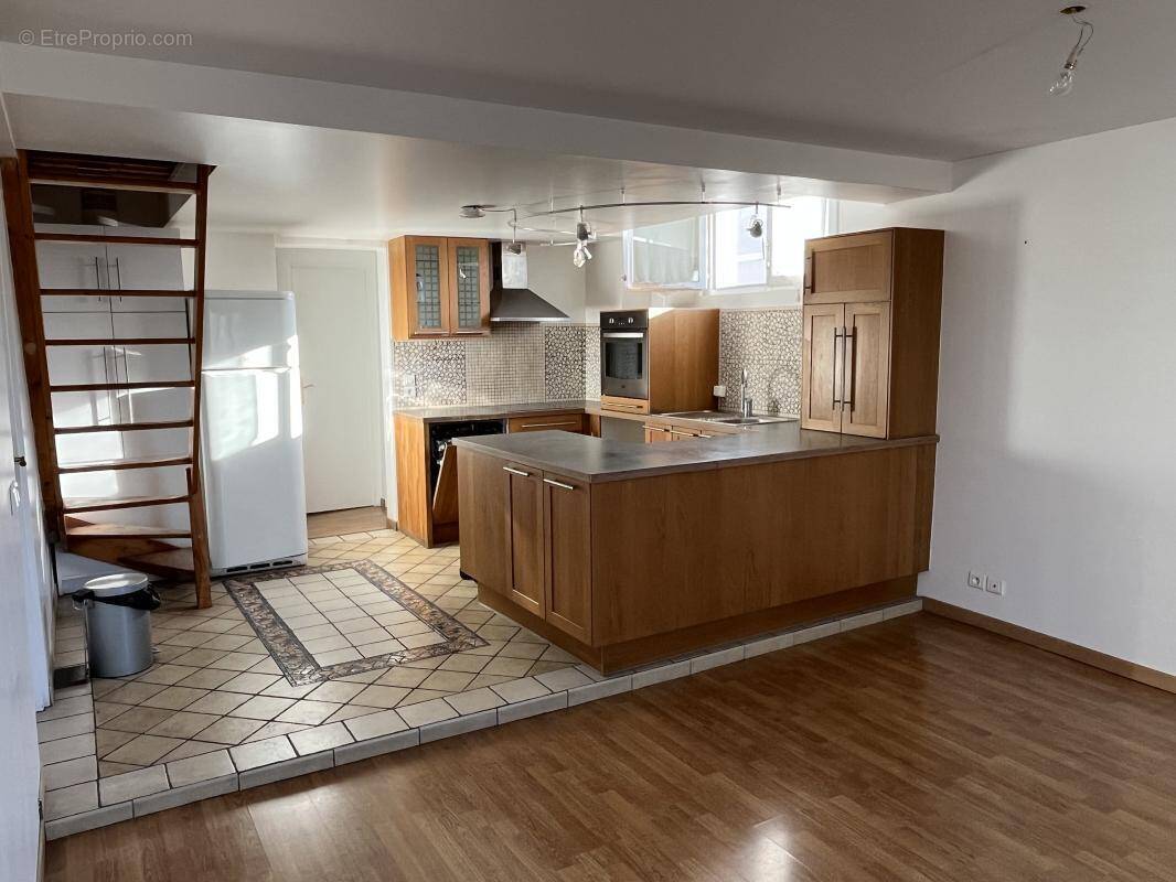 Appartement à GENNEVILLIERS
