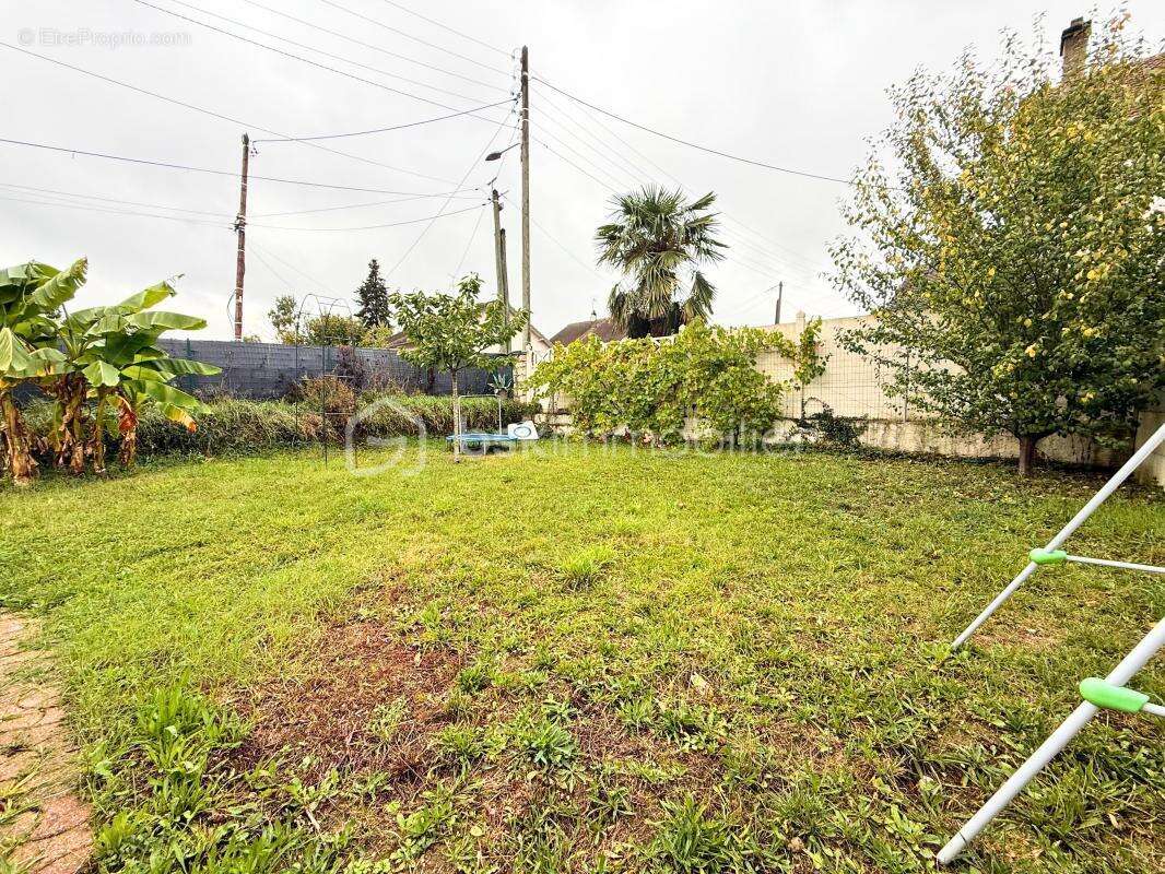 Maison à BALLANCOURT-SUR-ESSONNE