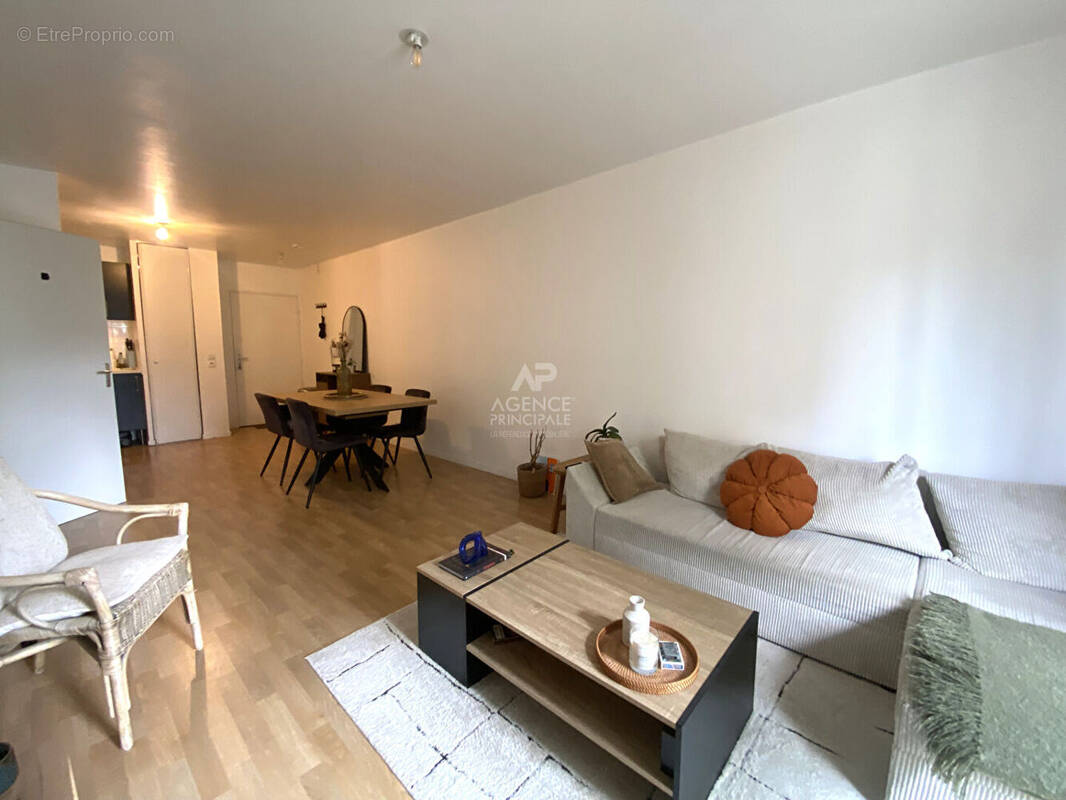 Appartement à NANTERRE