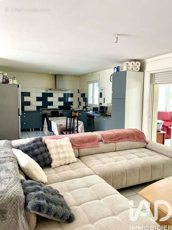 Photo 2 - Maison à SAINTES