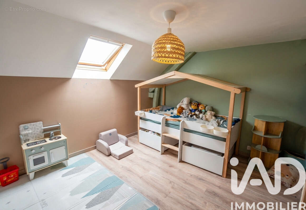 Maison 180 m² à Coullemelle  - photo 4