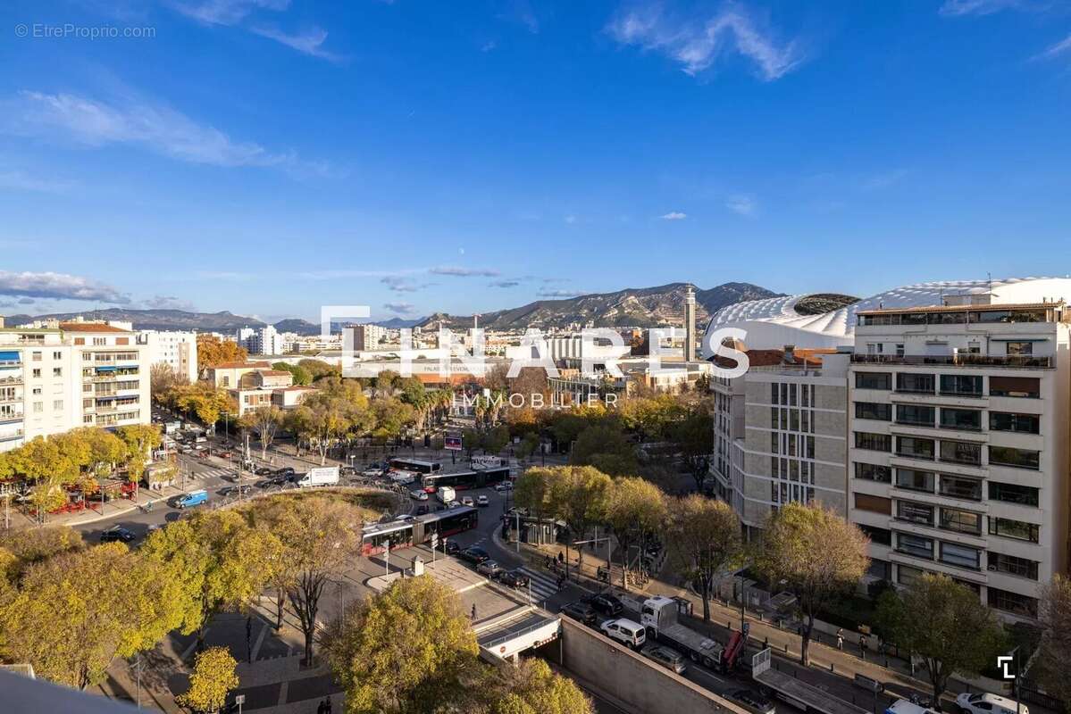 Appartement à MARSEILLE-8E