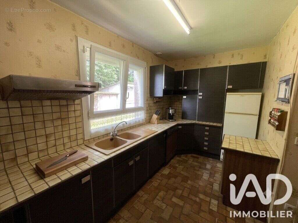 Maison 122 m² à Saint-Vran  - photo 6