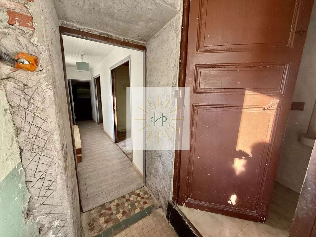 Maison à MONTELIMAR