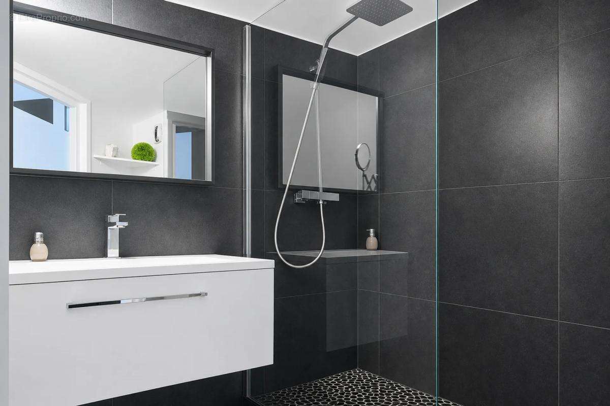 Appartement à SAINT-EGREVE