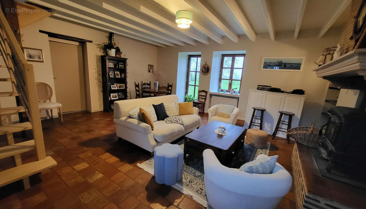 Maison à SAINT-GEREON