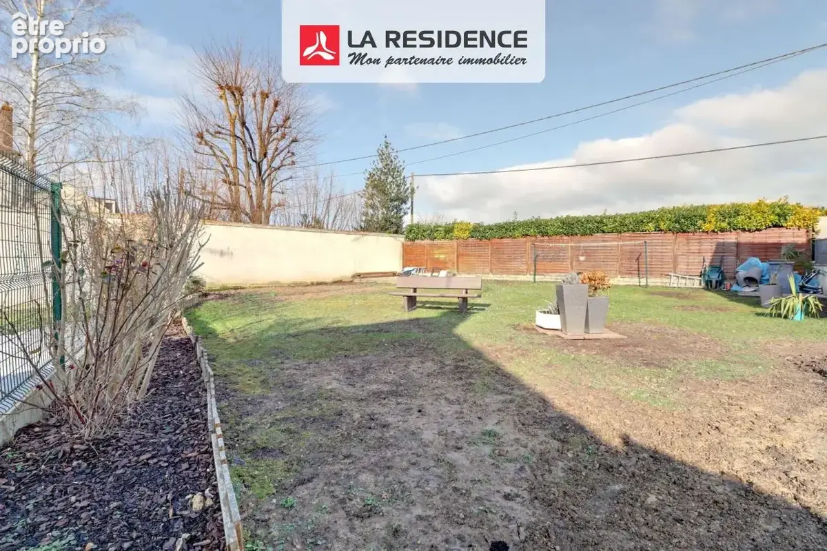 Terrain 239 m² à vendre à Maurecourt (78780) - photo 4