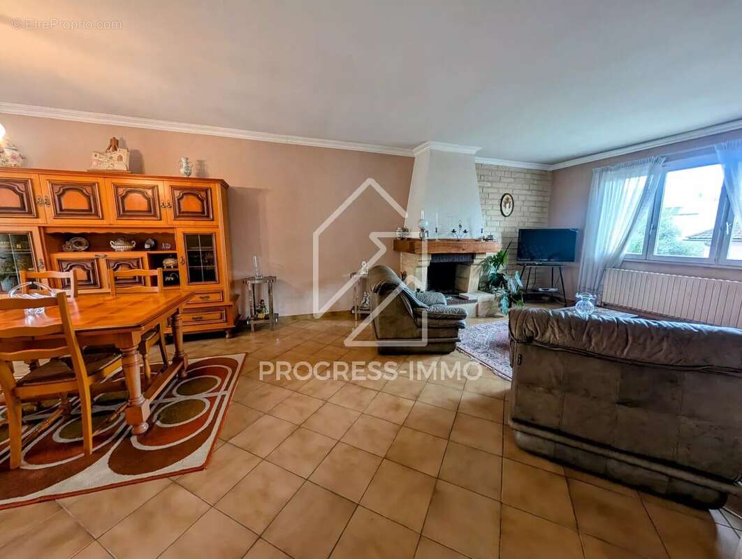 Maison à ORMESSON-SUR-MARNE