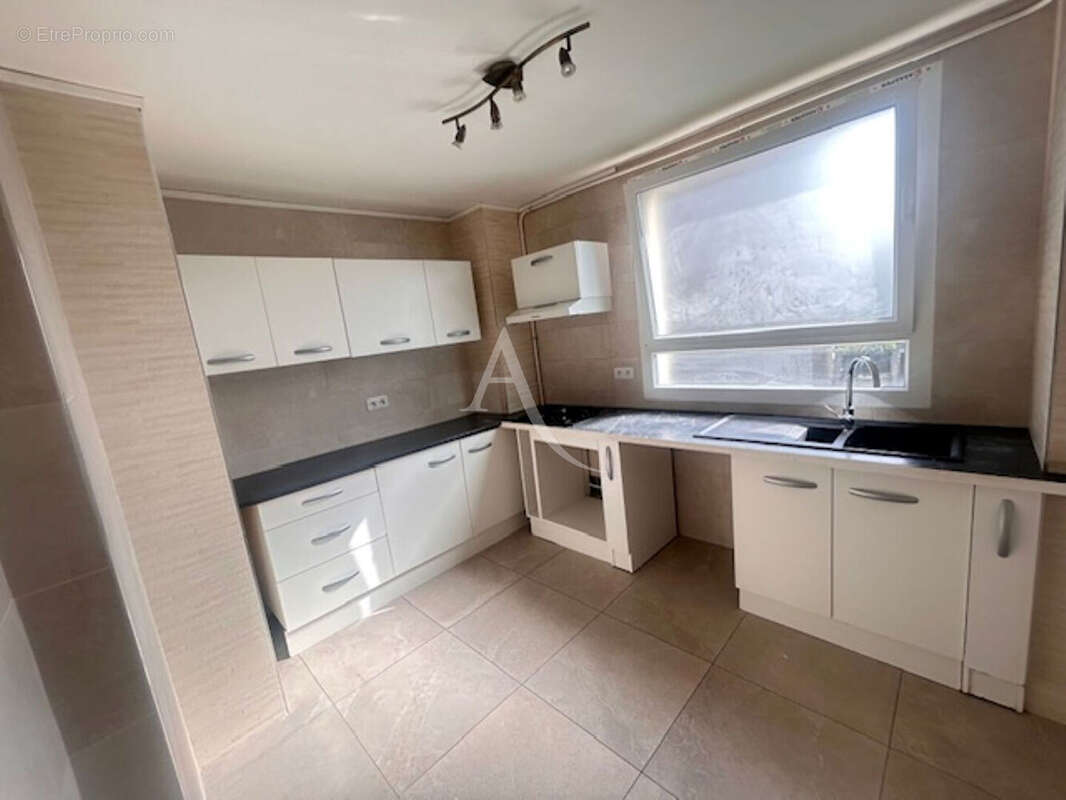 Appartement à LE BOURGET