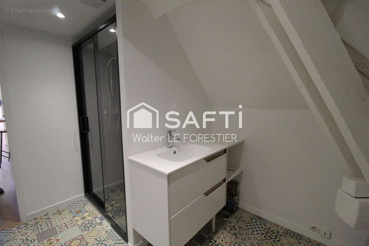 Photo 5 - Appartement à SAINT-LOUIS-DE-MONTFERRAND