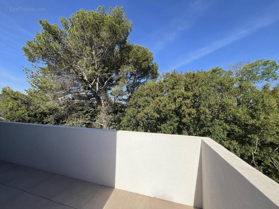 Photo 1 - Appartement à NIMES