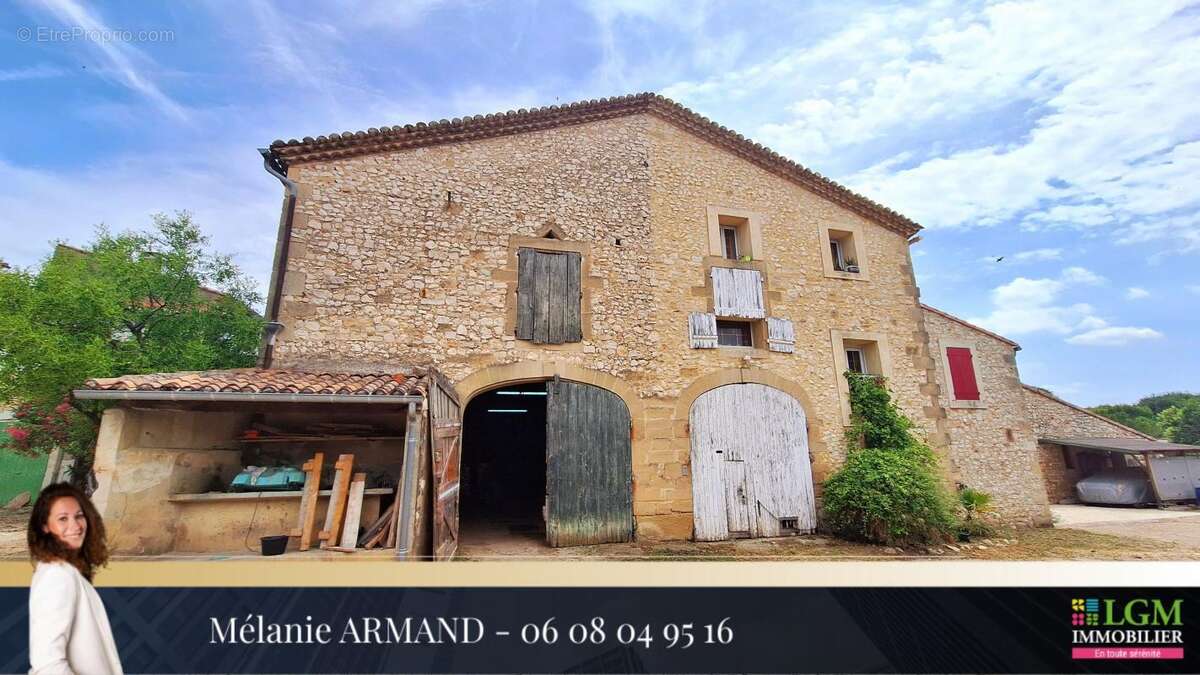 Maison à COMBAS