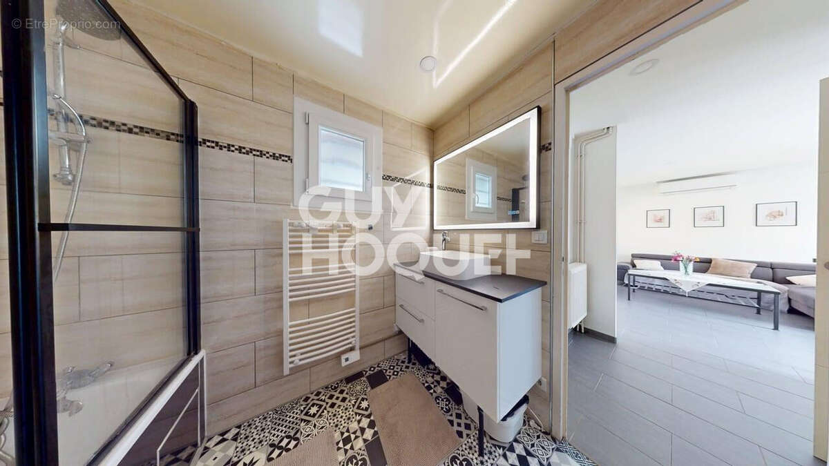 Maison à SAVIGNY-SUR-ORGE