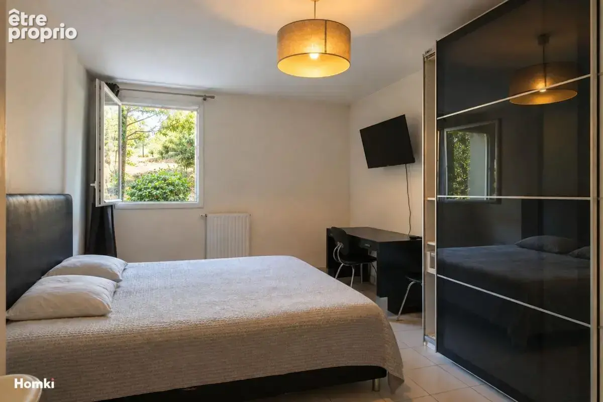 Appartement T3 de 74 m² à Marseille 13012, Allée des Vaudrans - photo 9