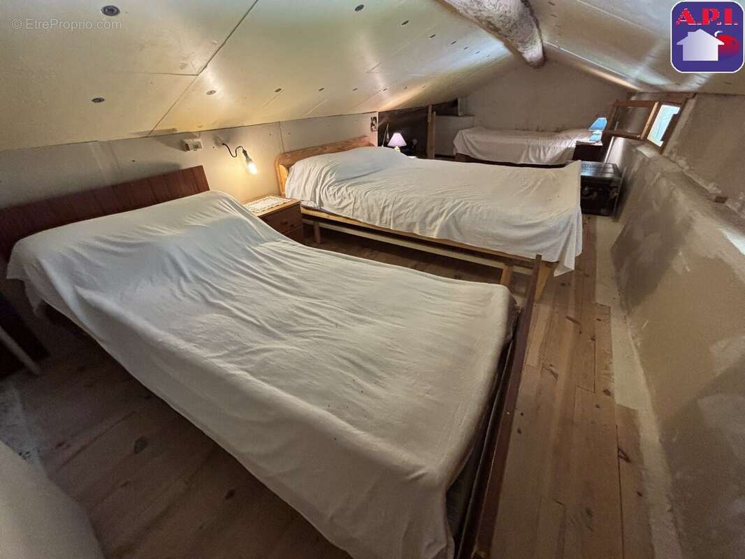 Maison à CAMPAGNA-DE-SAULT