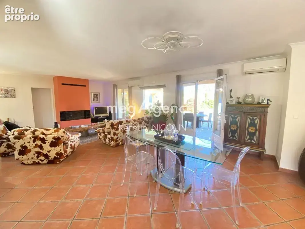 Superbe villa à Néoules, proche du village - photo 4