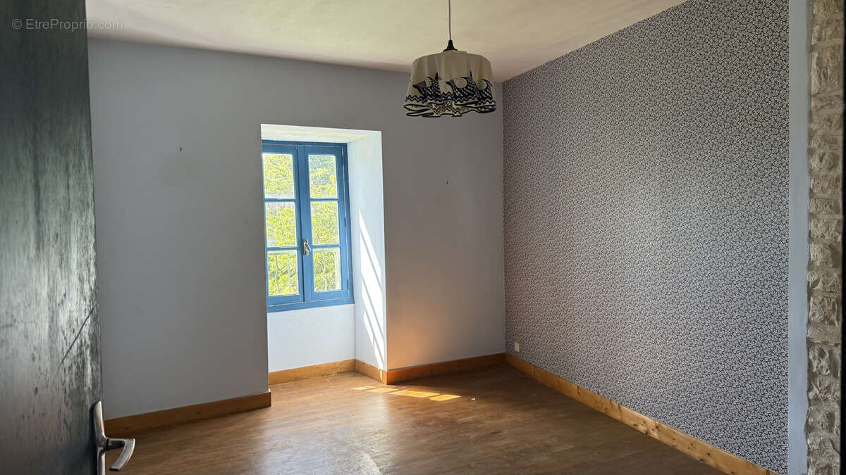 Maison à AUNAC