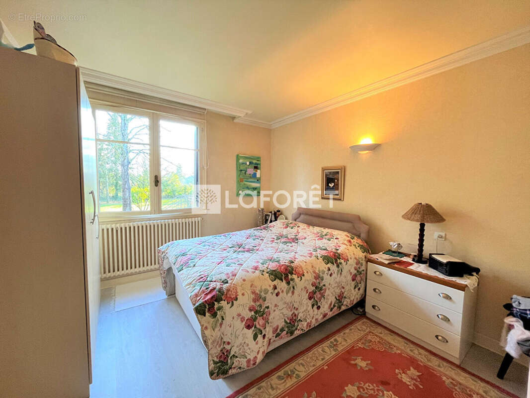 Maison à SAINT-NICOLAS-DE-LA-GRAVE