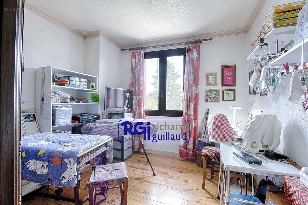 Appartement à LA TOUR-DU-PIN
