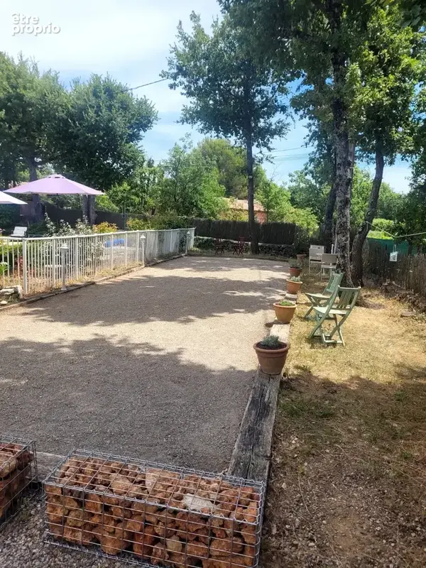 A Régusse, villa sur 2 niveaux avec piscine et garage - photo 18