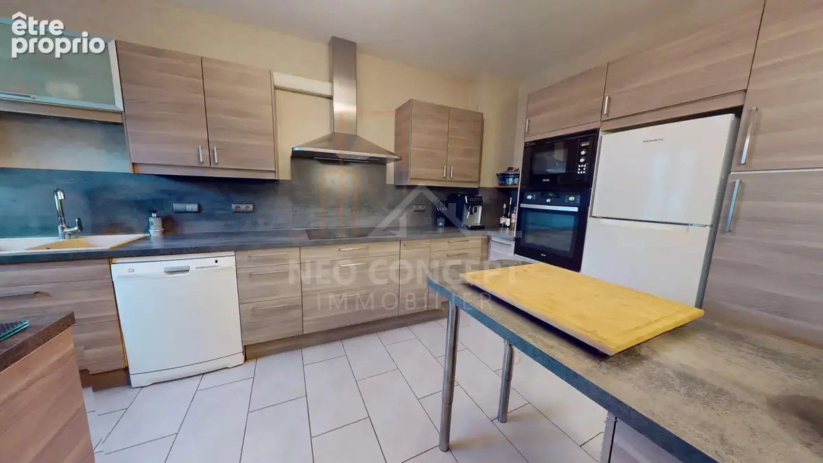 Maison 4 pièces de 99m² sur 8 ares 50 - photo 2