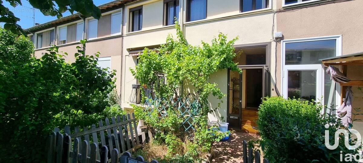 Photo 1 - Maison à ONET-LE-CHATEAU