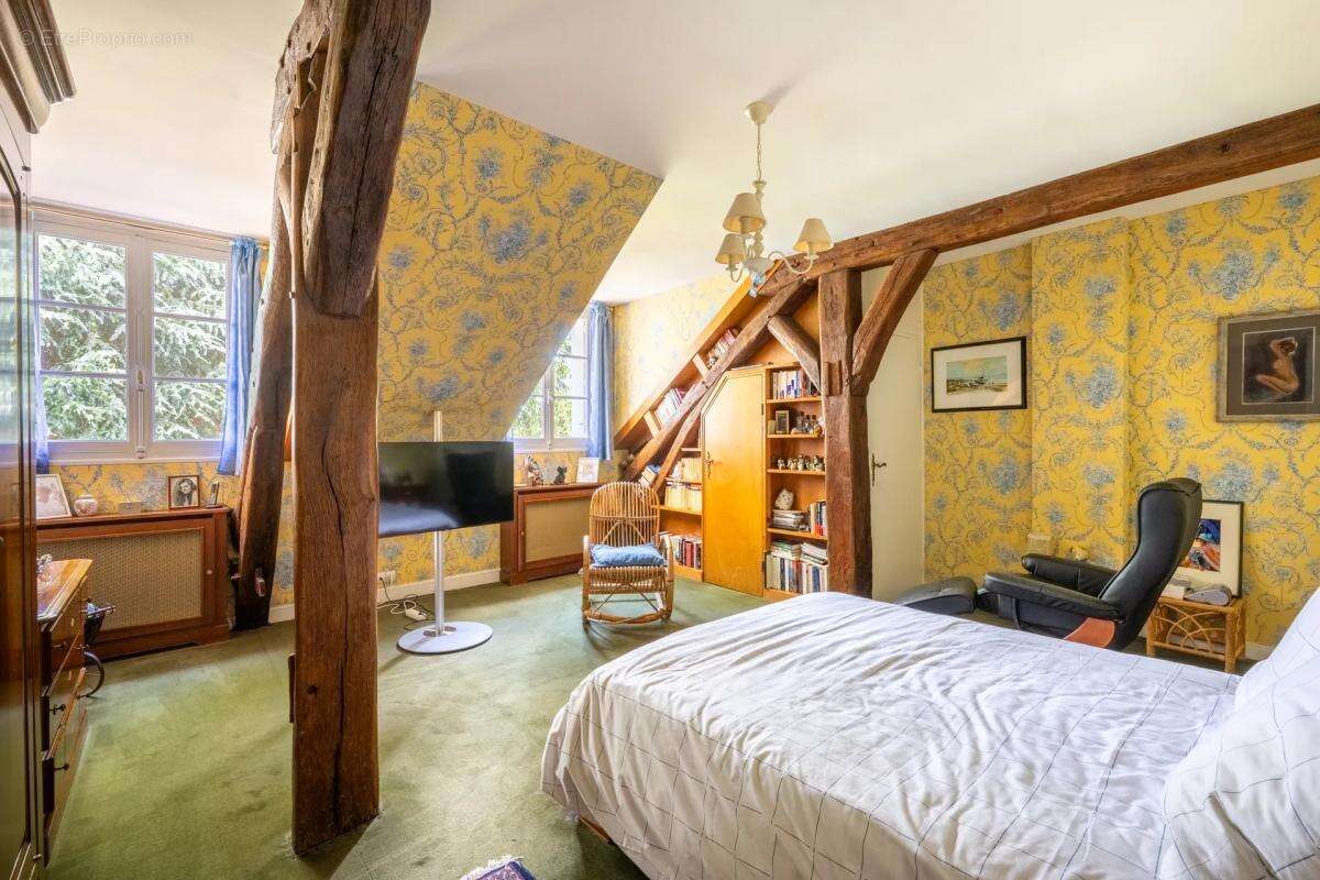 Maison à DAMMARTIN-EN-SERVE