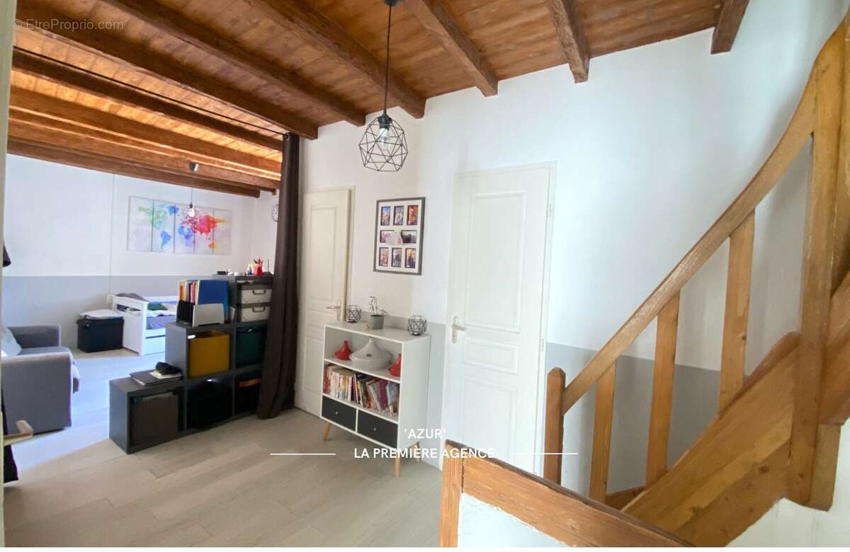 Maison à PONTCHARRA-SUR-TURDINE