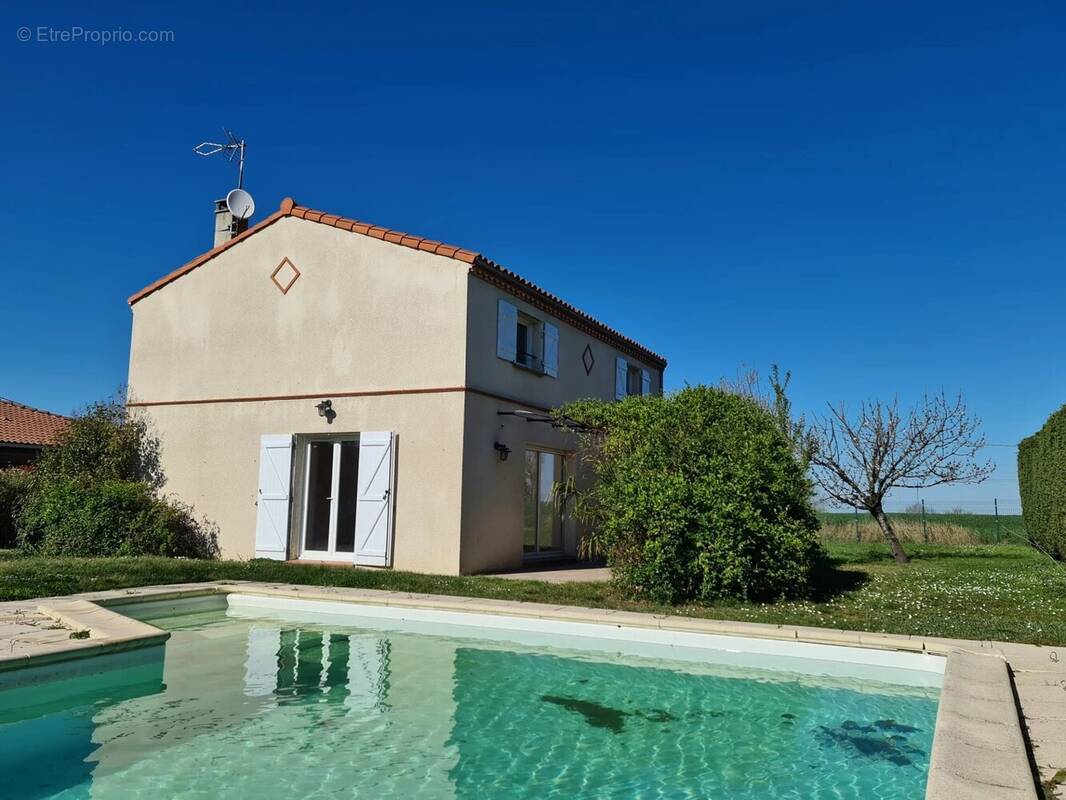Maison à SAINT-LOUP-CAMMAS