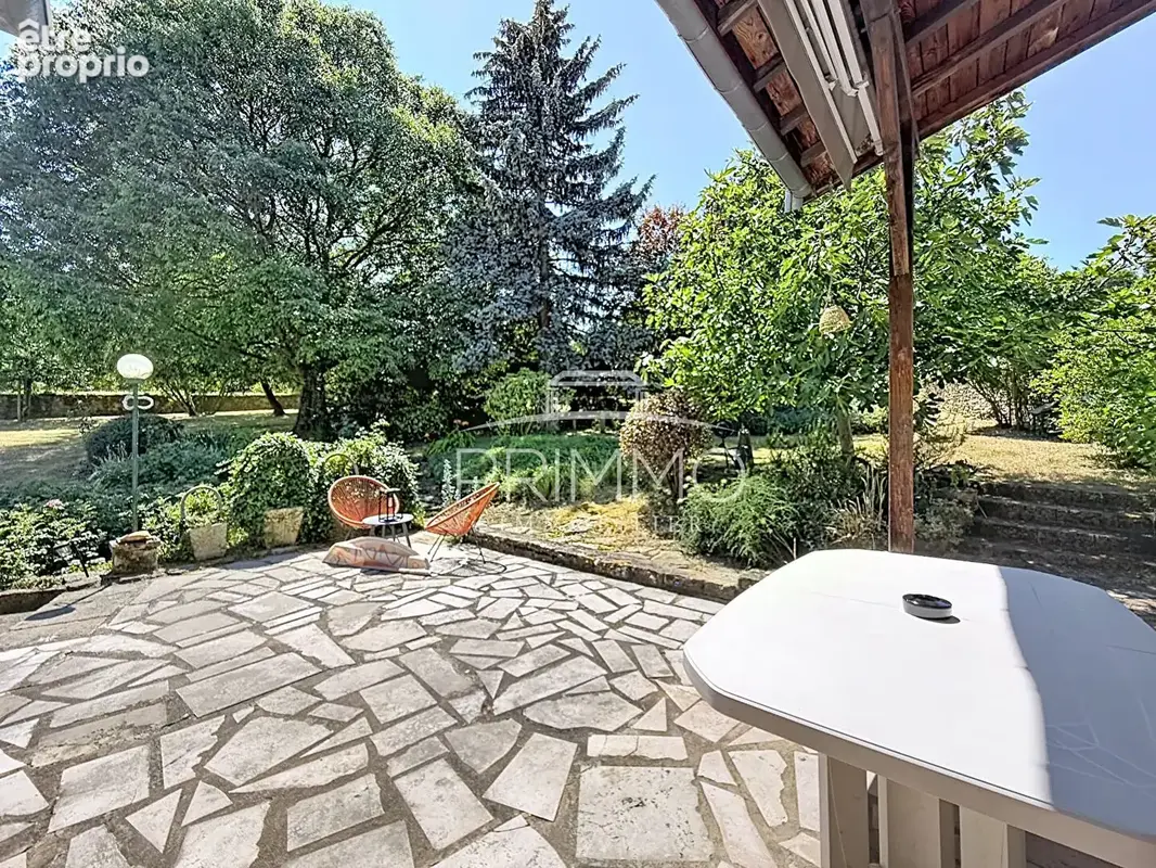 SAINT DIDIER AU MONT D'OR Corps de ferme du XVIIe siècle, 2 maisons + revenus locatifs, piscine - photo 14