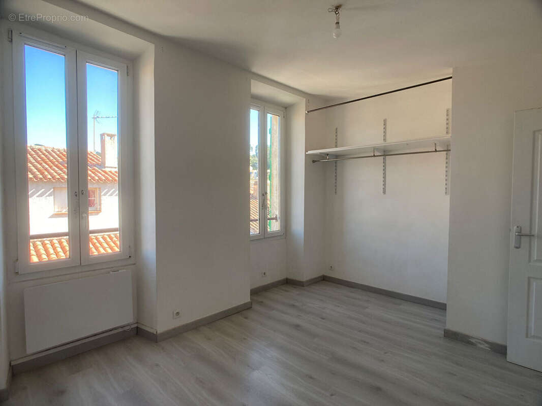 Appartement à SAINT-CYR-SUR-MER