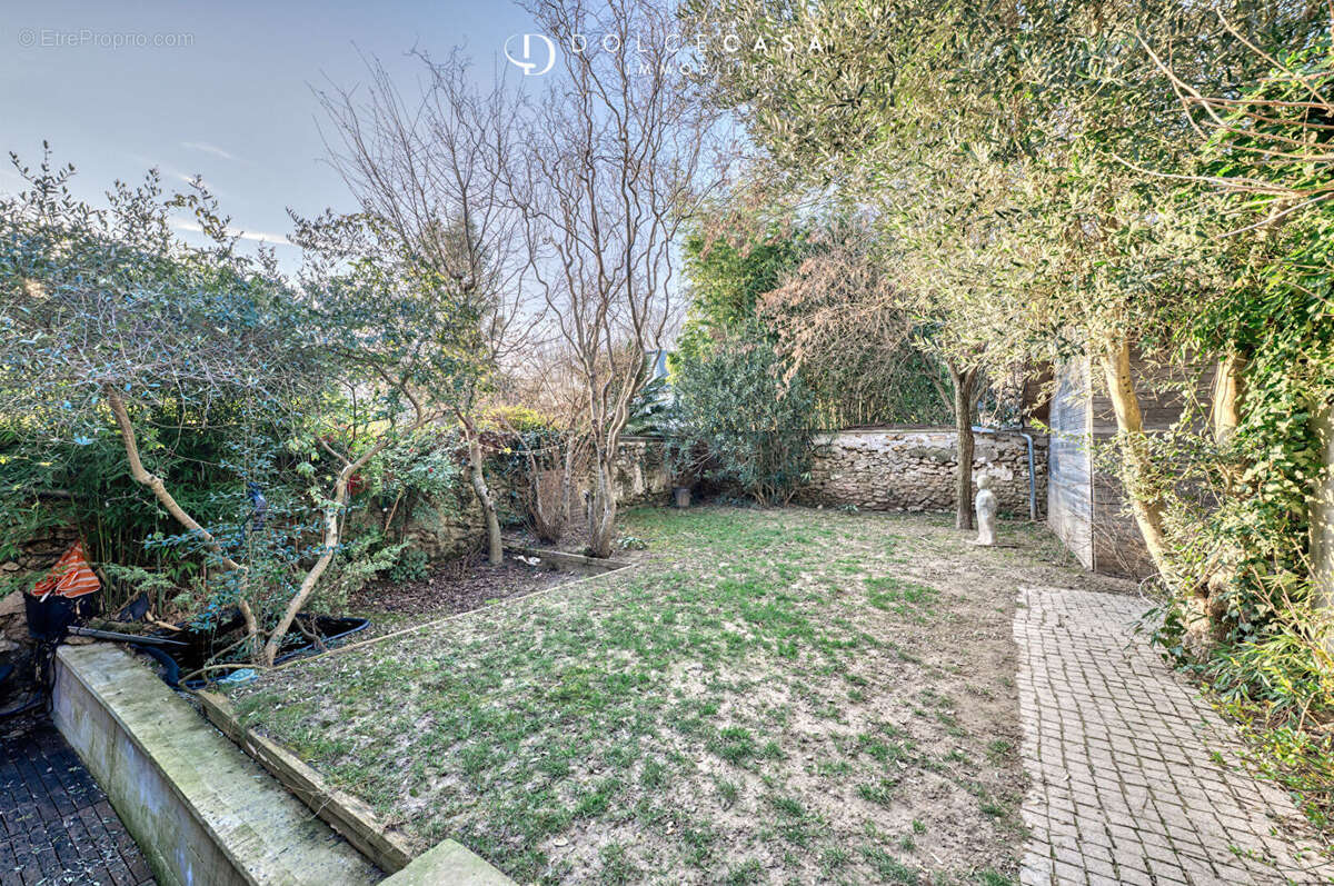 Maison à LE PERREUX-SUR-MARNE