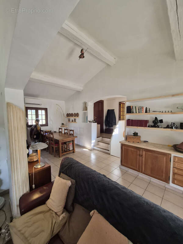 Maison à PLAN-DE-LA-TOUR