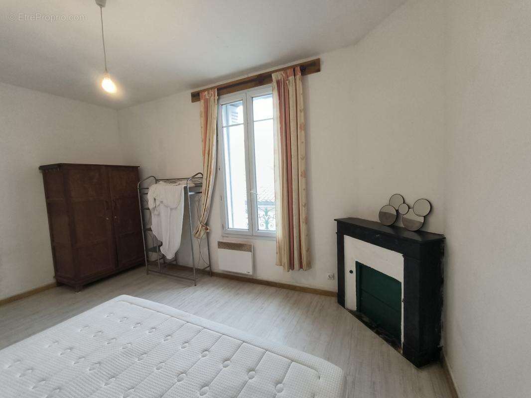 Immeuble Bordeaux Belcier - 5 Appartements - 183 m2 - photo 4