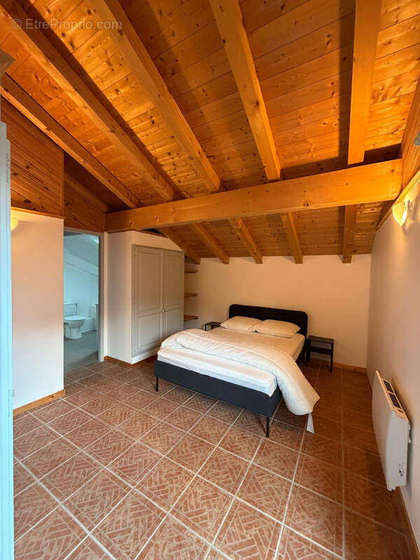 Appartement à SERRAVAL