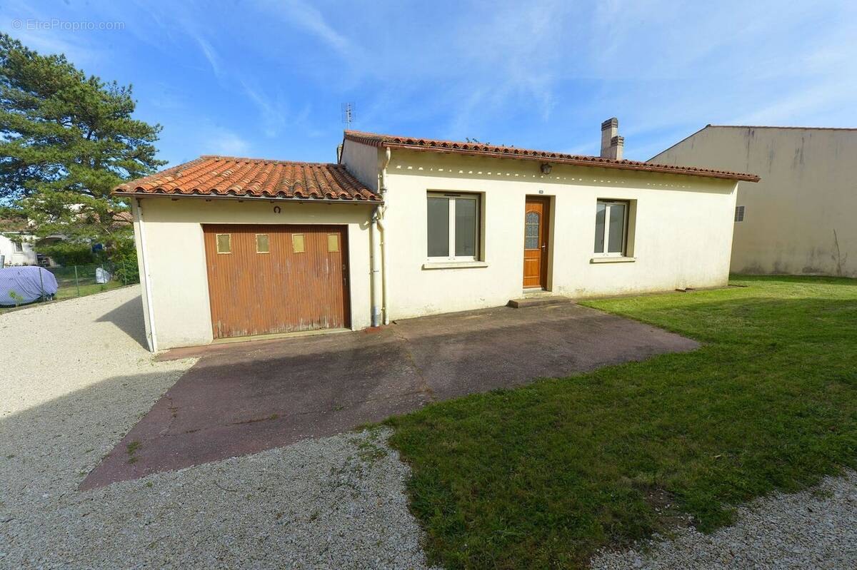 Maison à MESCHERS-SUR-GIRONDE