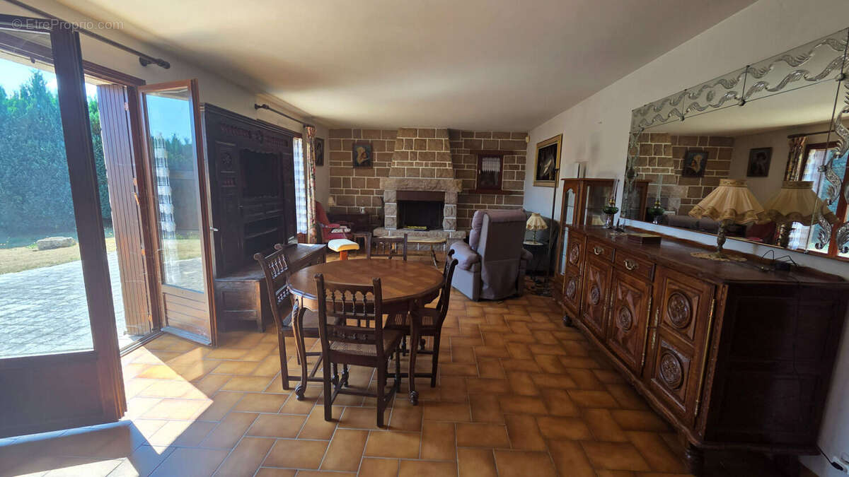 Maison familiale en pierres  22420 Le Vieux Marché - photo 3