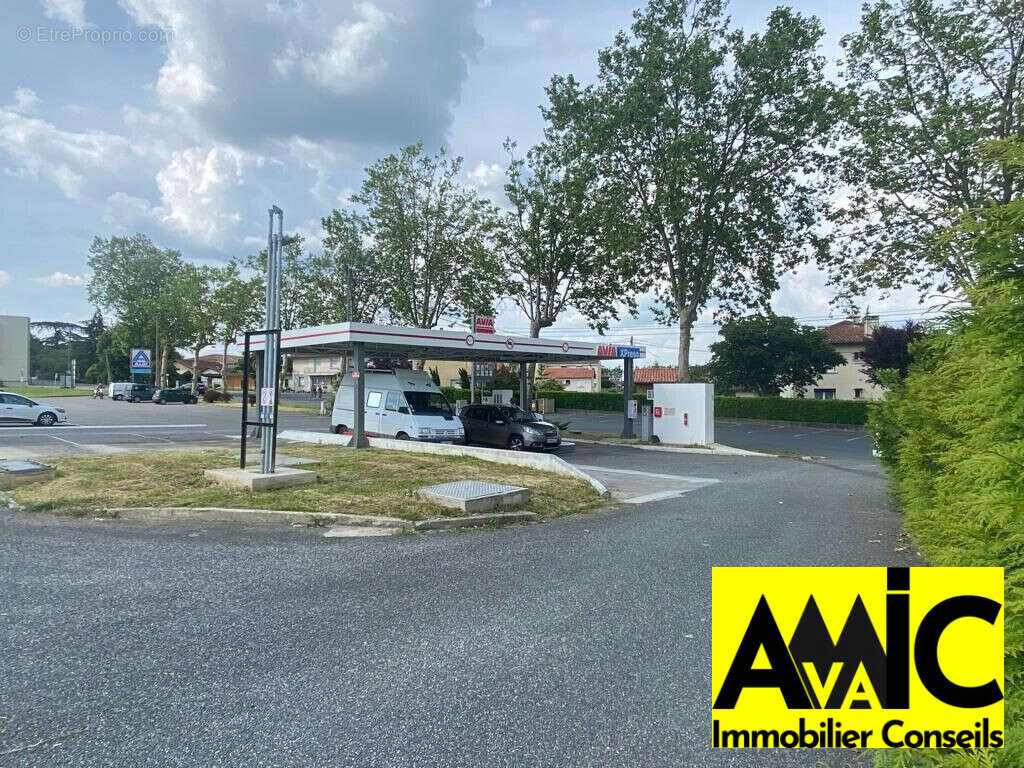 Commerce à BOULOGNE-SUR-GESSE