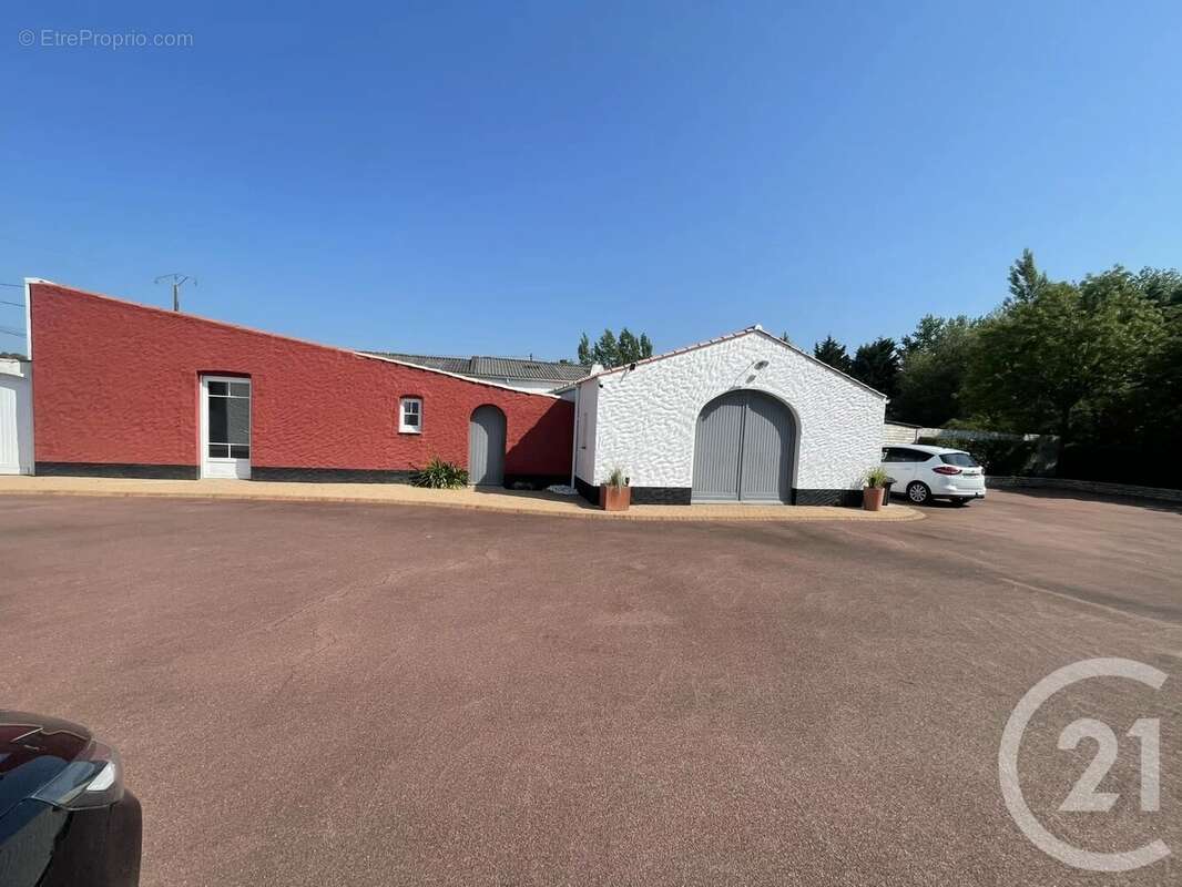 Maison à LE PERRIER