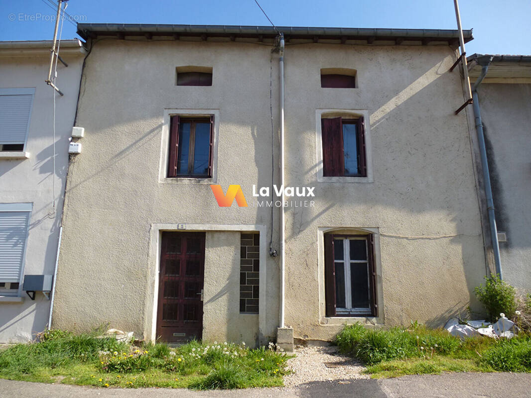 Maison à PULLIGNY