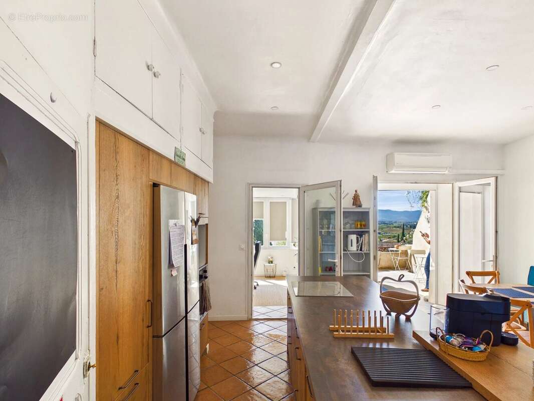 Maison à POURRIERES