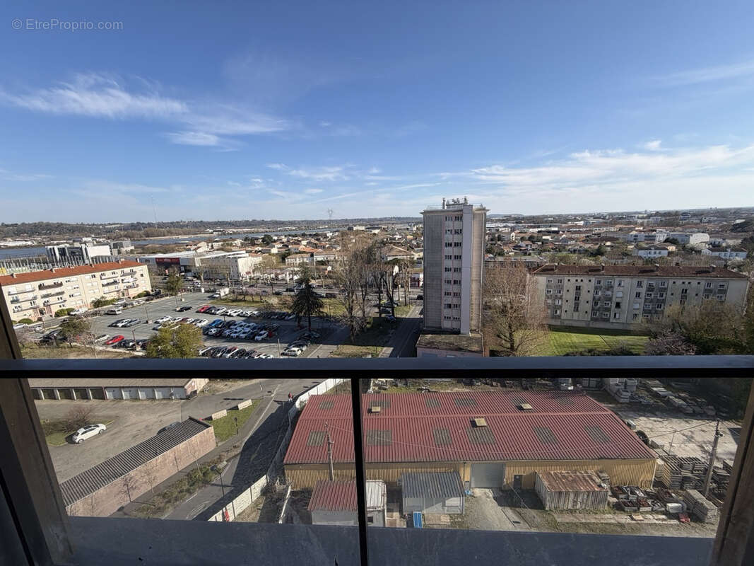 Appartement à BORDEAUX