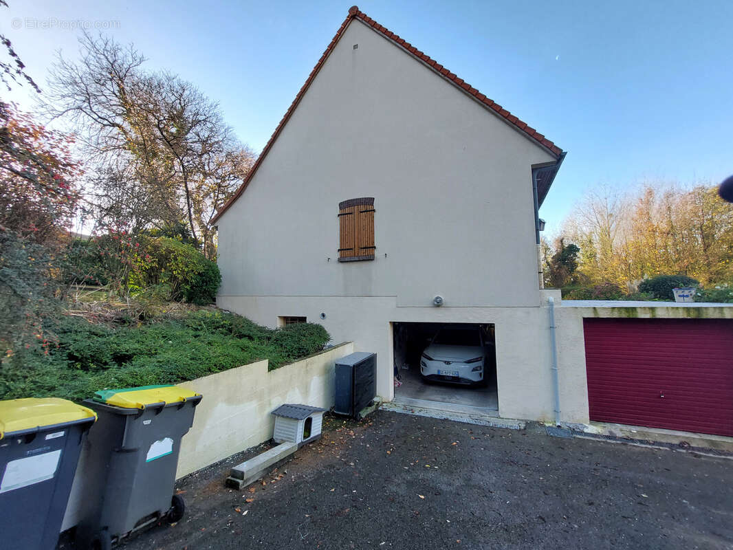 Maison à ESCOEUILLES