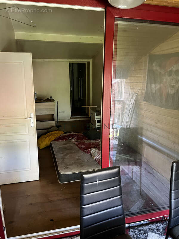 Immeuble entièrement vide - photo 11