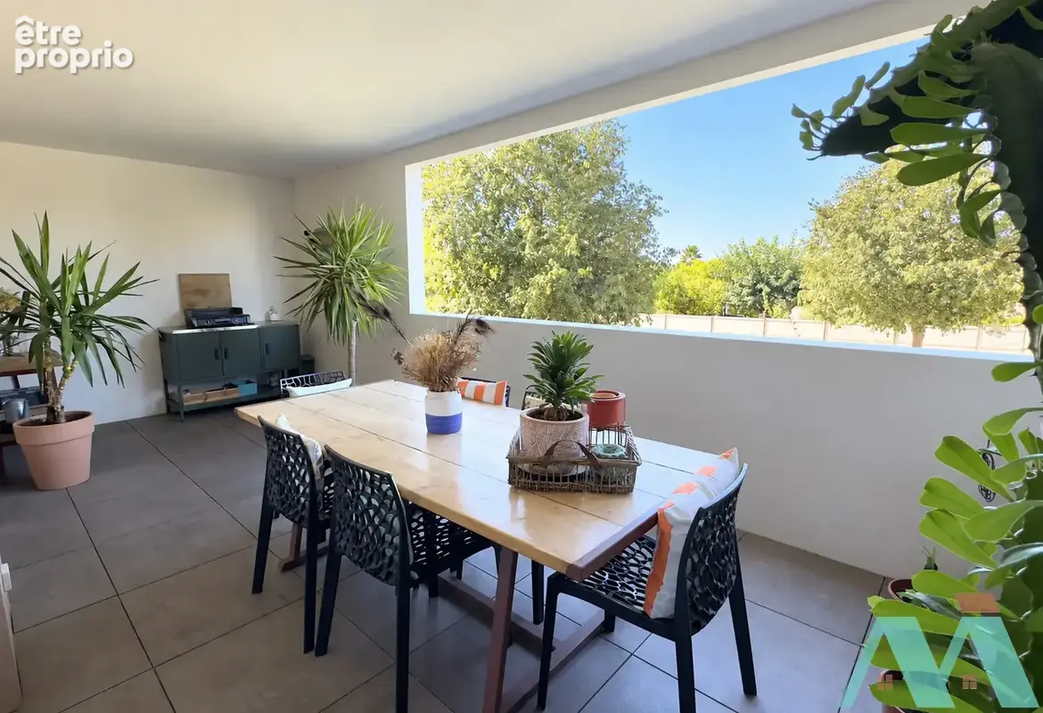 Appartement à SAINT-CYR-SUR-MER