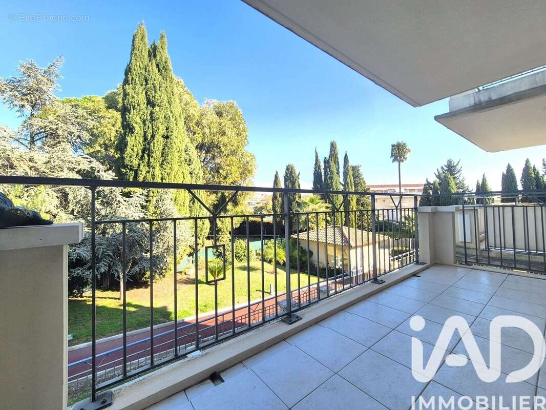 Photo 8 - Appartement à SAINT-LAURENT-DU-VAR