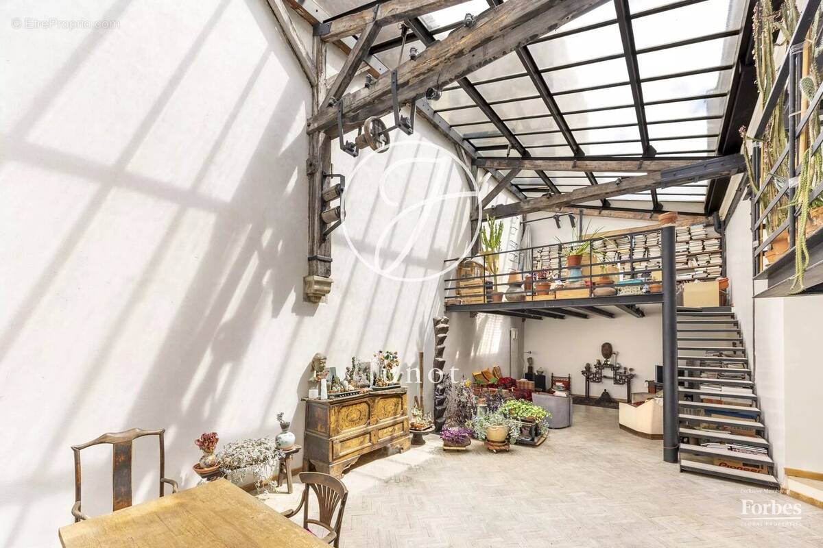 Appartement à PARIS-11E